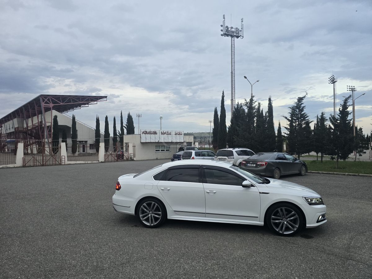 Volkswagen Passat - фото 7