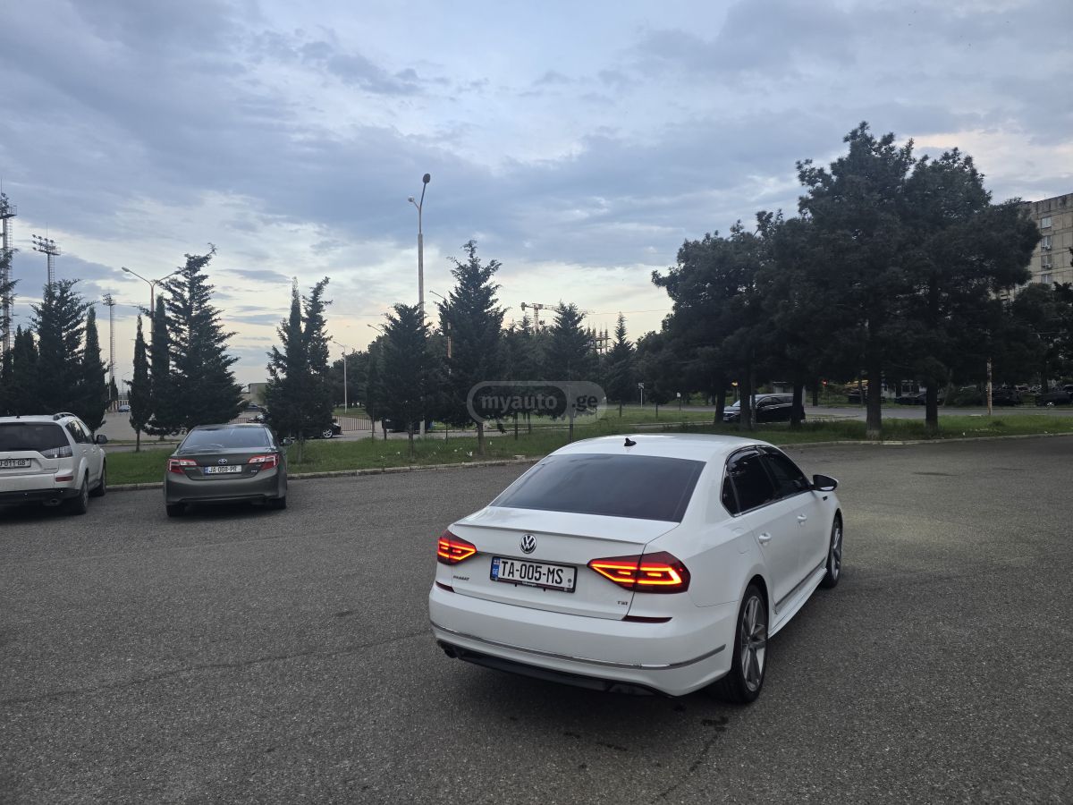 Volkswagen Passat - фото 8