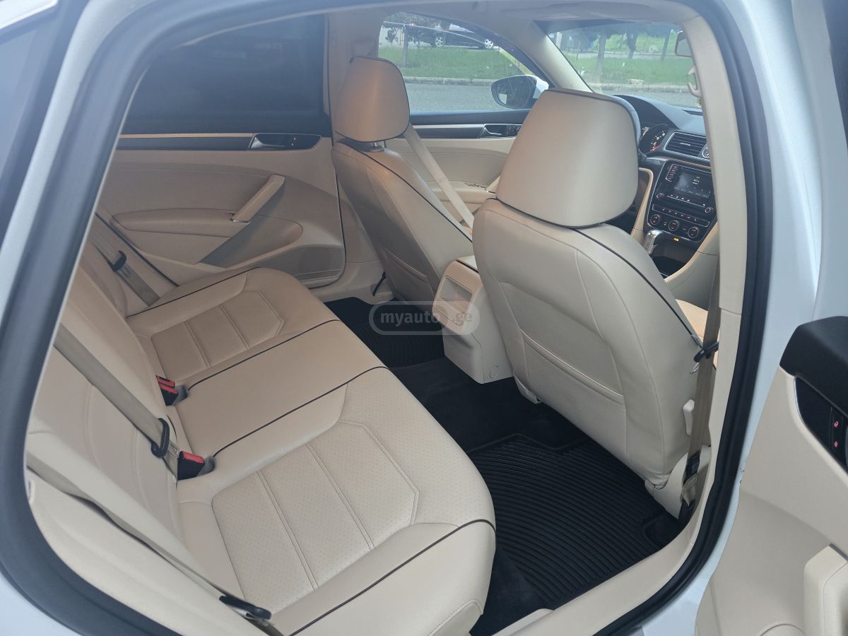 Volkswagen Passat - фото 9