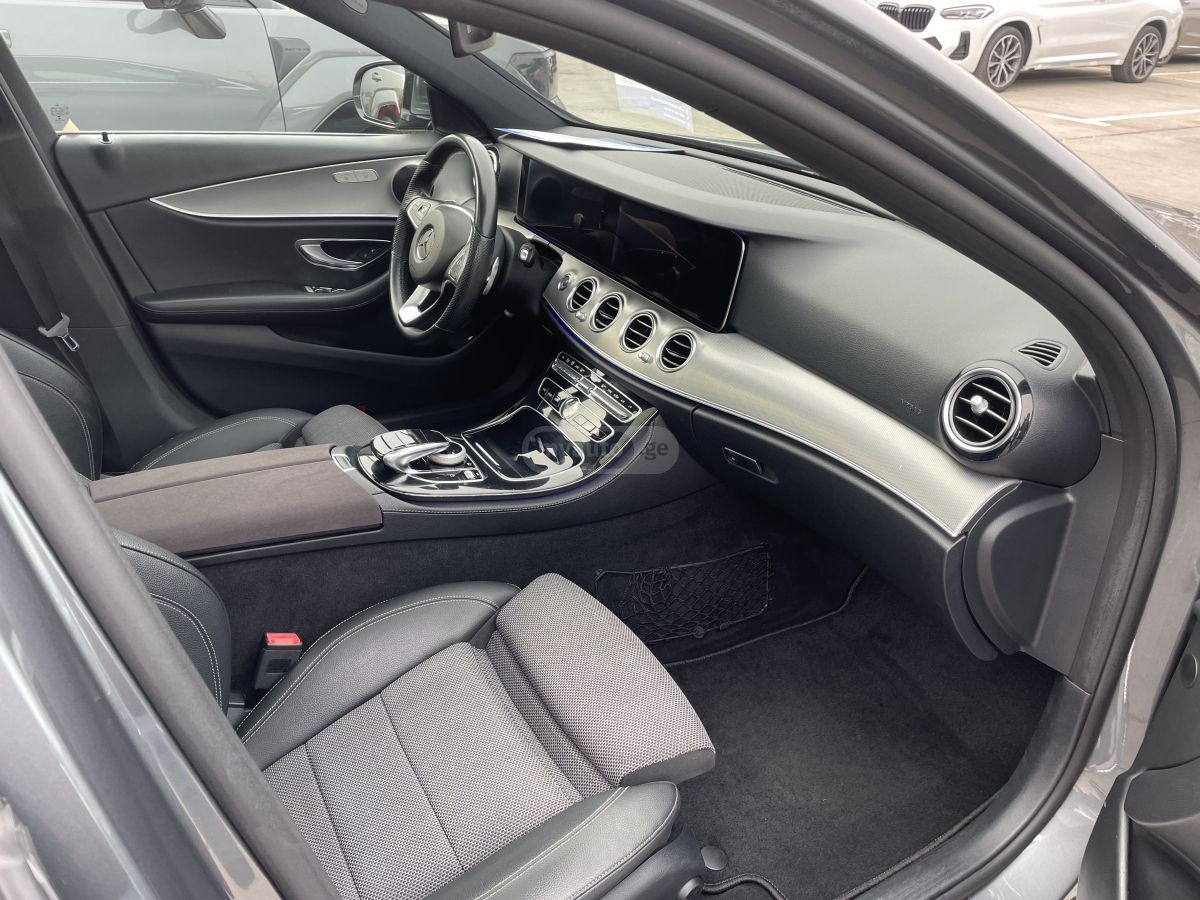 Mercedes-Benz E 220 - фото 6