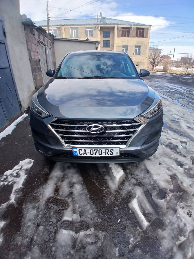 Hyundai Tucson - фото 1