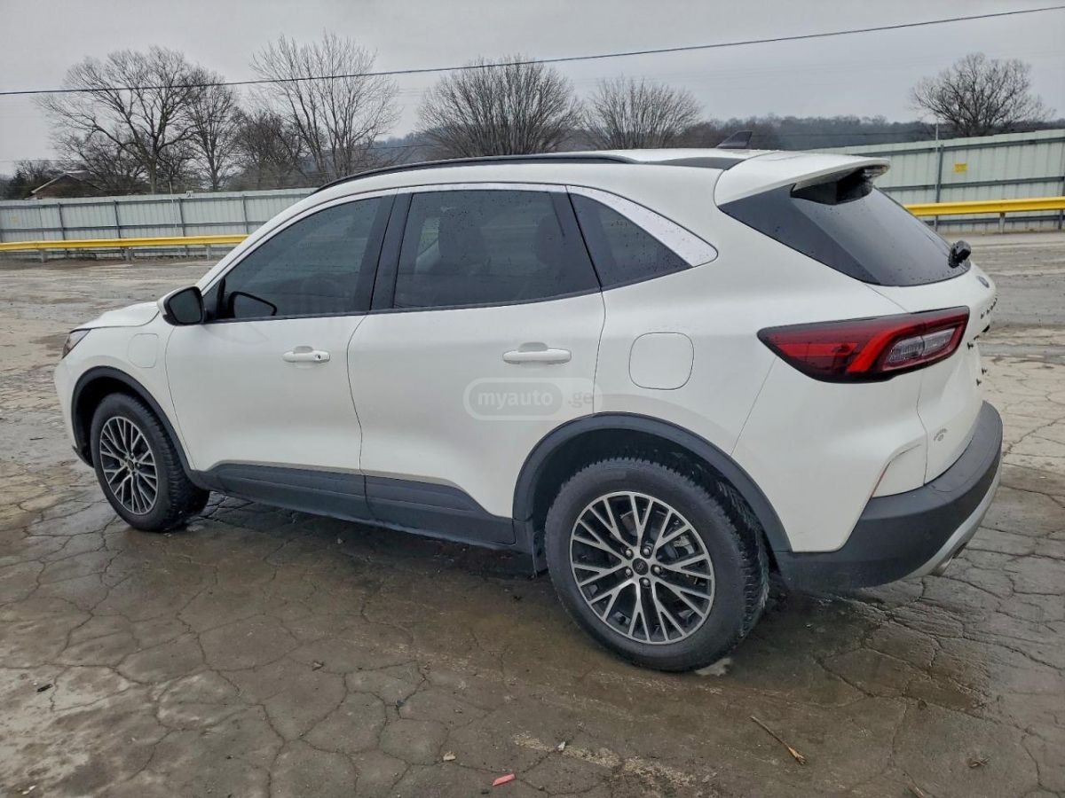 Ford ST-Line Select 4dr All-Wheel D — миниатюра 3