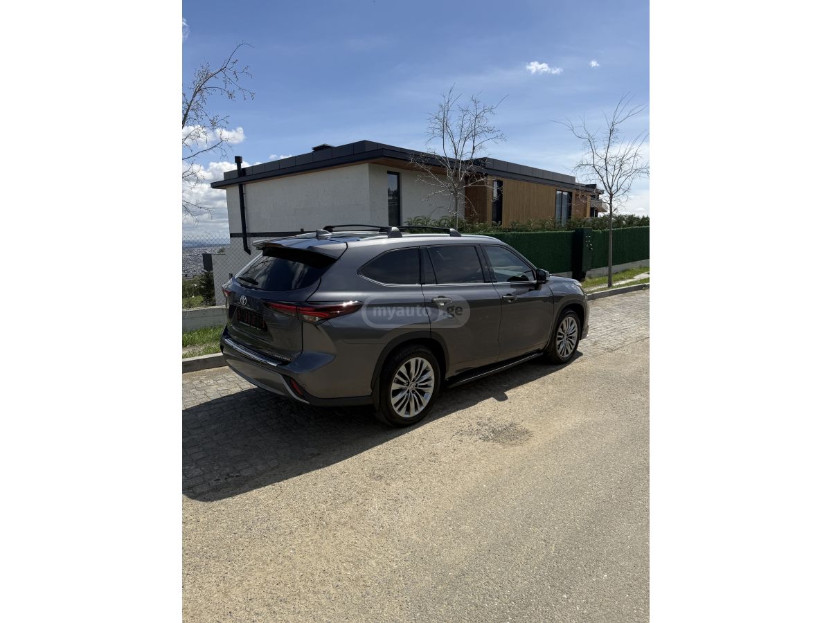 Toyota Highlander - фото 9