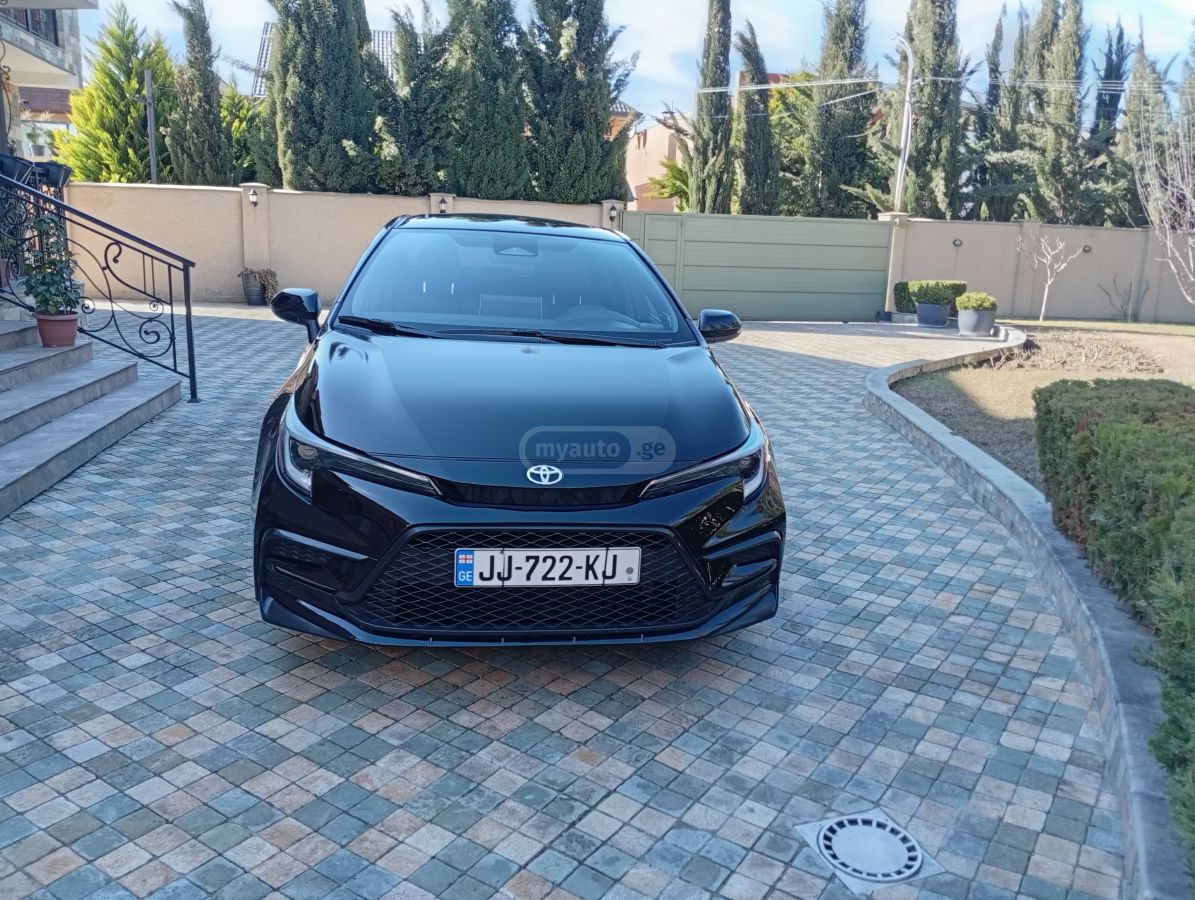 Toyota Corolla - фото 3