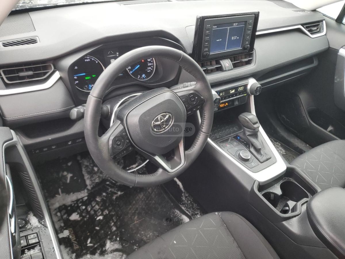 Toyota RAV 4 - фото 8