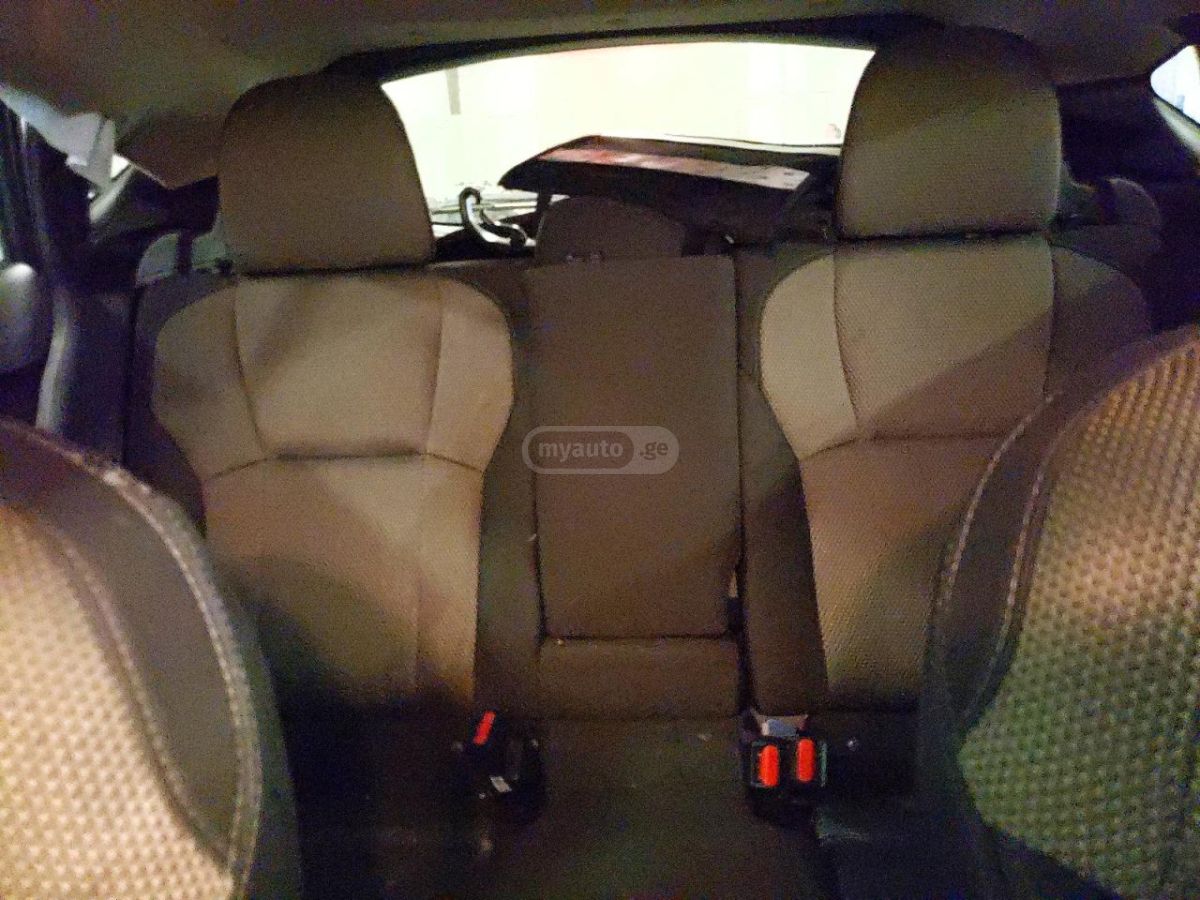 Subaru Premium — миниатюра 10