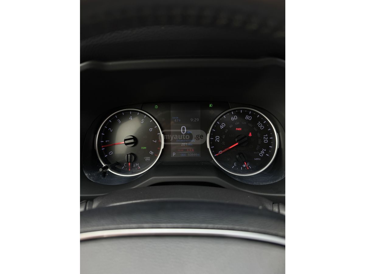 Toyota RAV 4 - фото 14