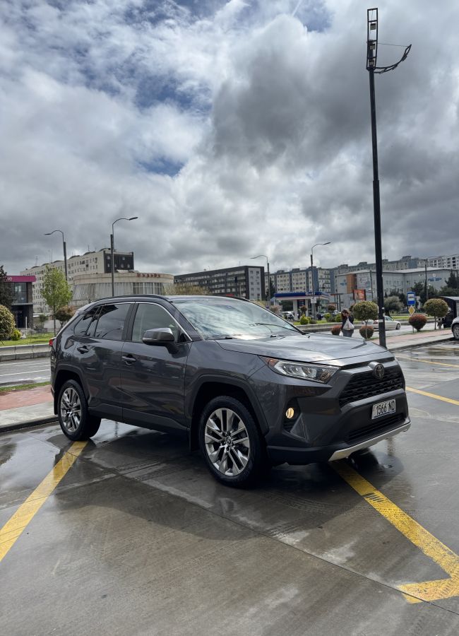 Toyota RAV 4 - фото 2