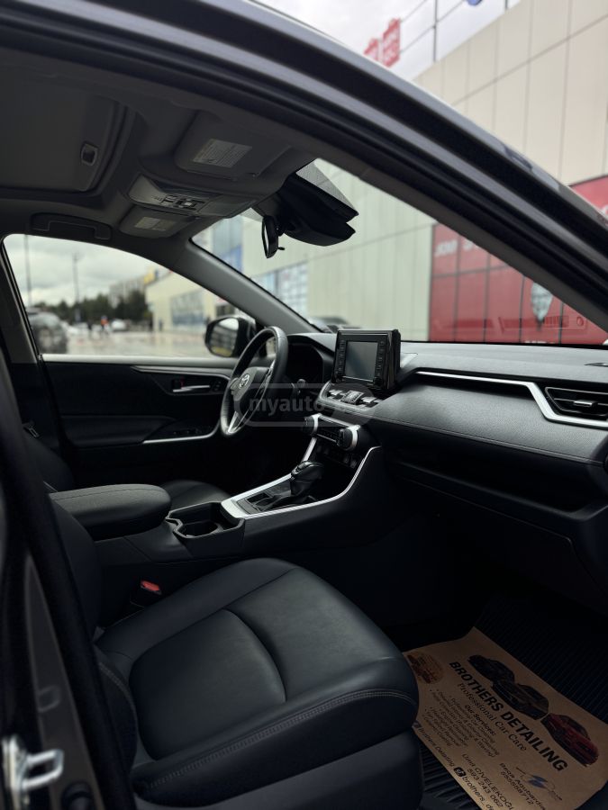 Toyota RAV 4 - фото 9