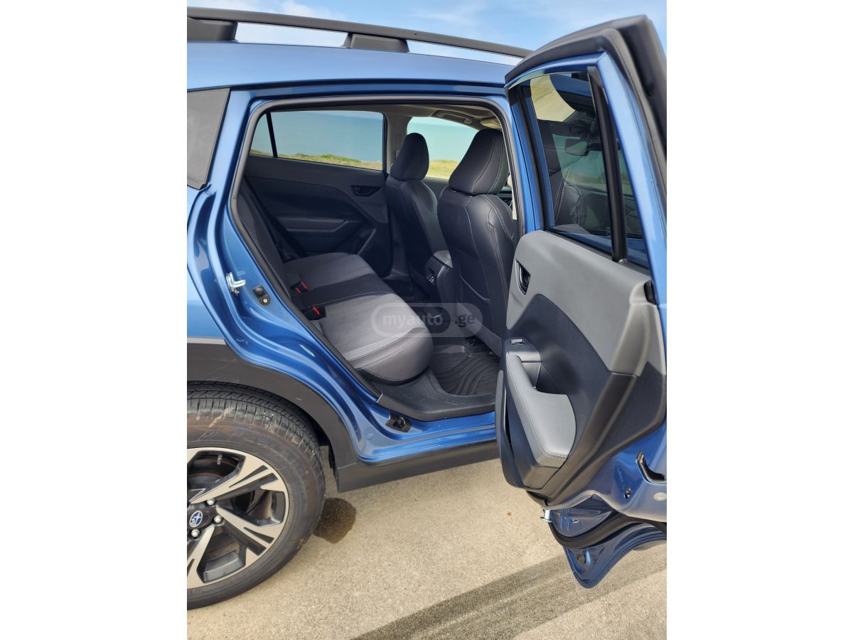 Subaru Base 4dr All-Wheel Drive CVT — миниатюра 13