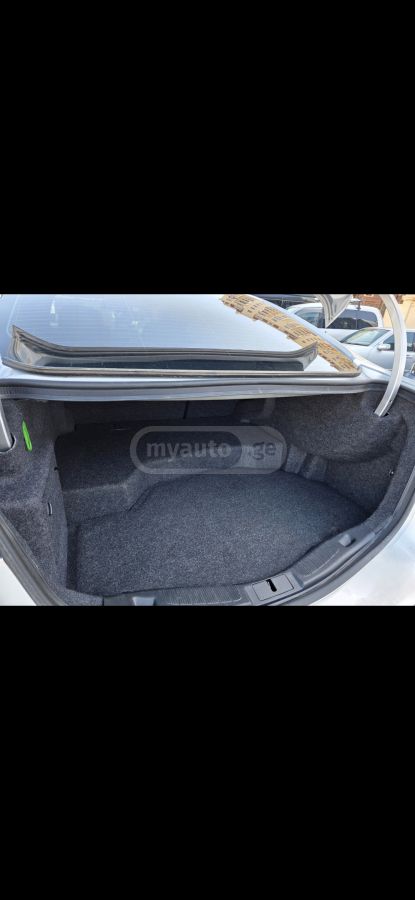 Ford Fusion - фото 12