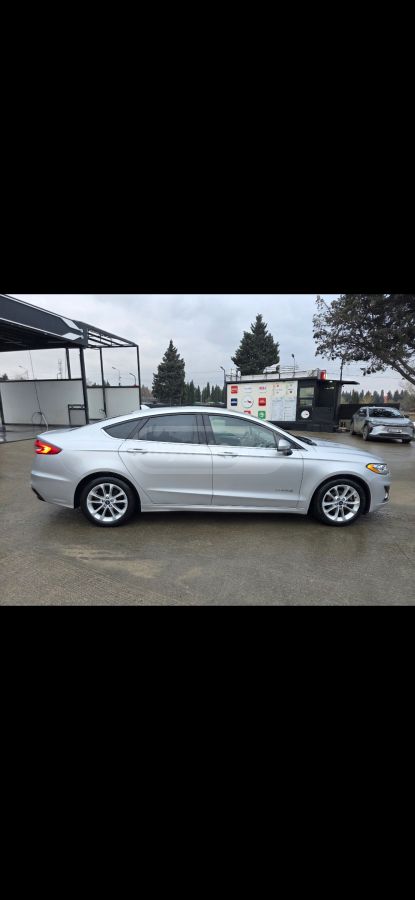 Ford Fusion - фото 5