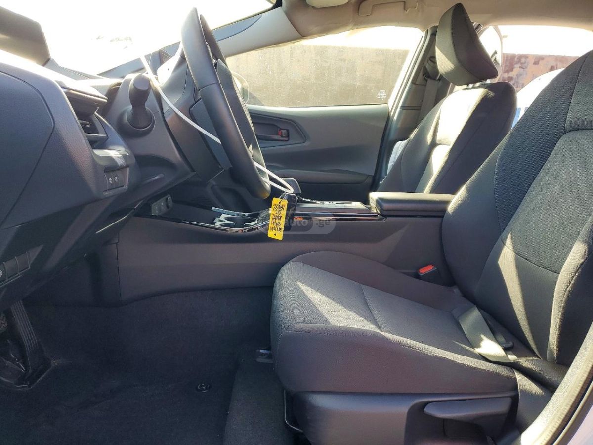 Toyota Prius 2025 — миниатюра 7