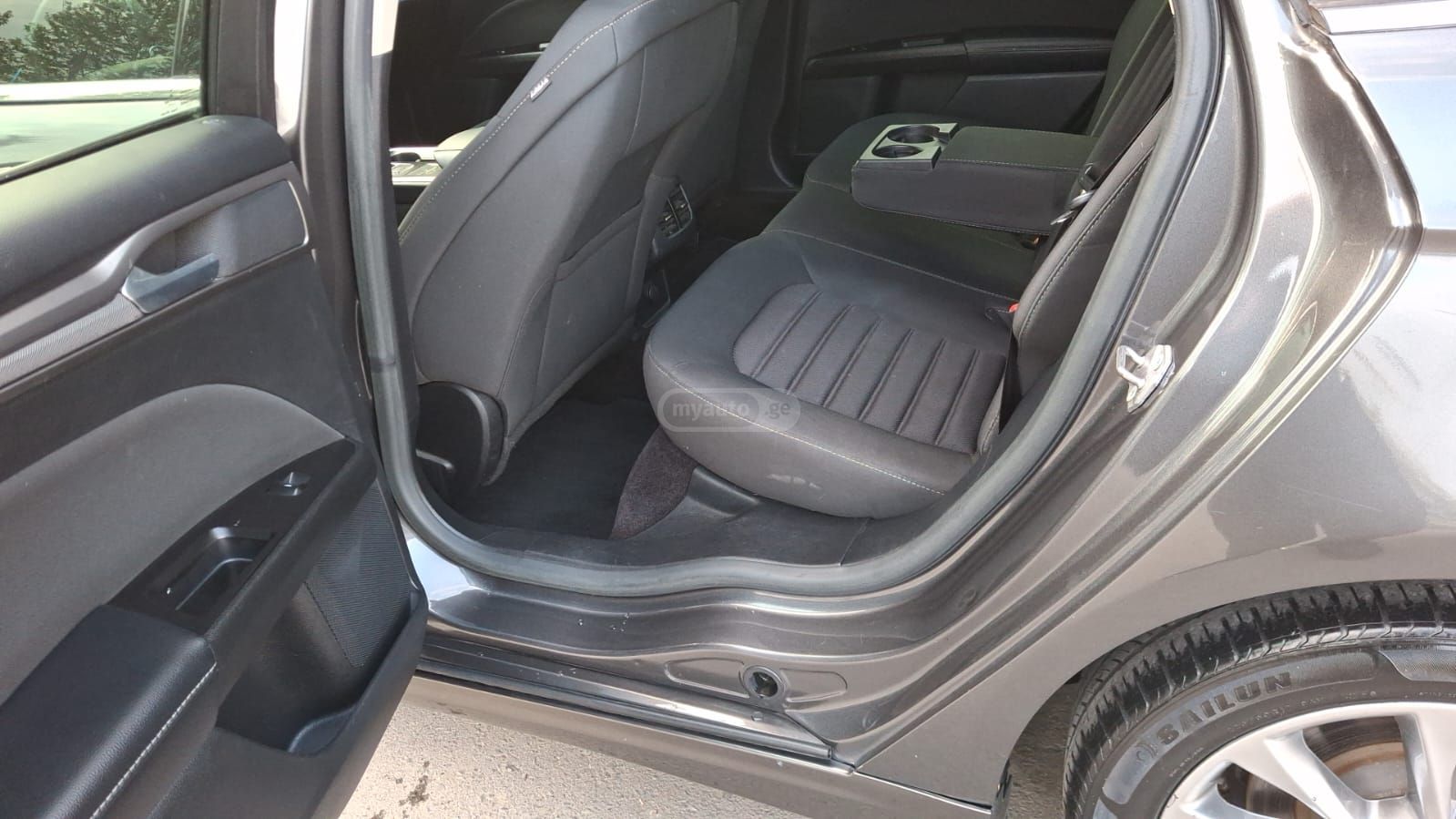 Ford Fusion - фото 11