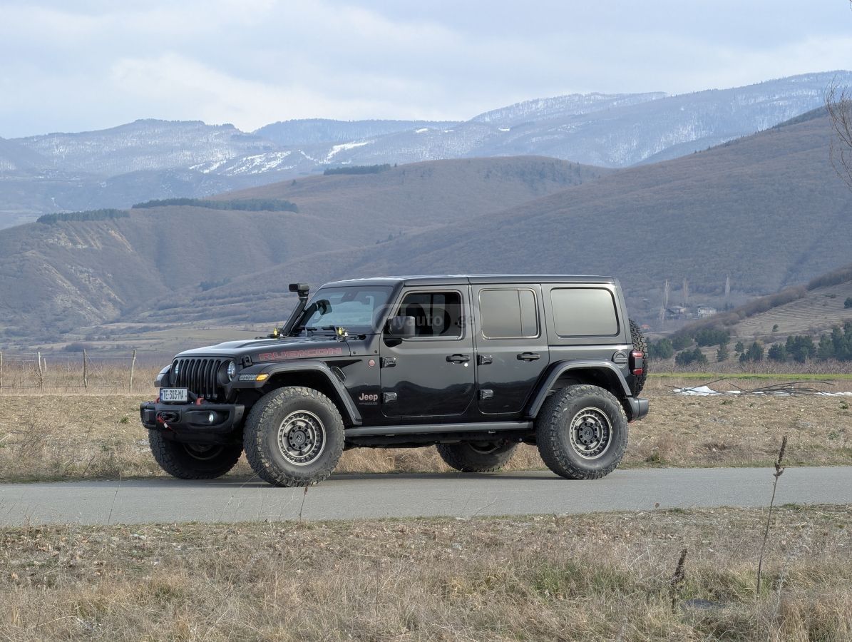 Jeep Rubicon 4dr 4x4 Automatic — миниатюра 4