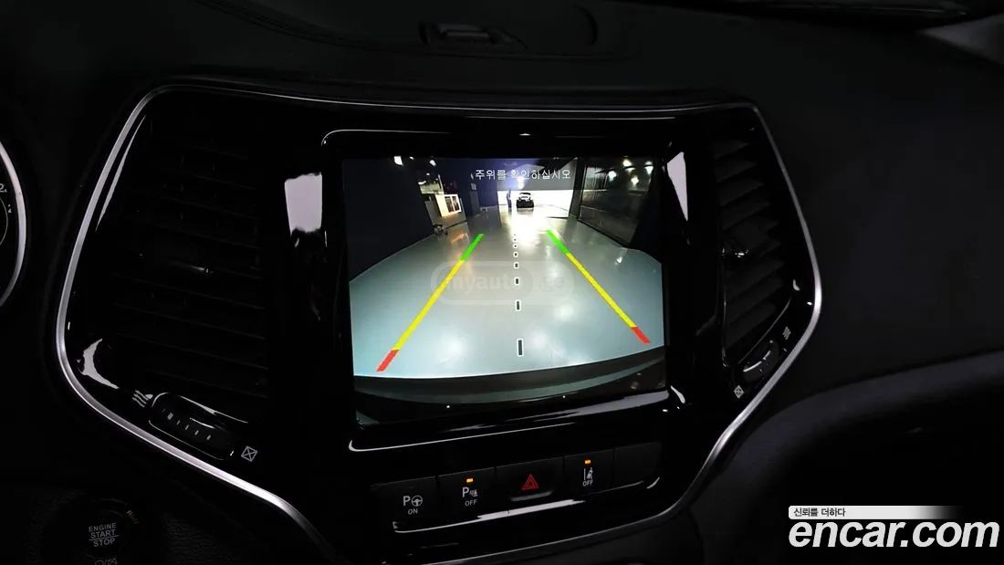 Jeep Cherokee - фото 9