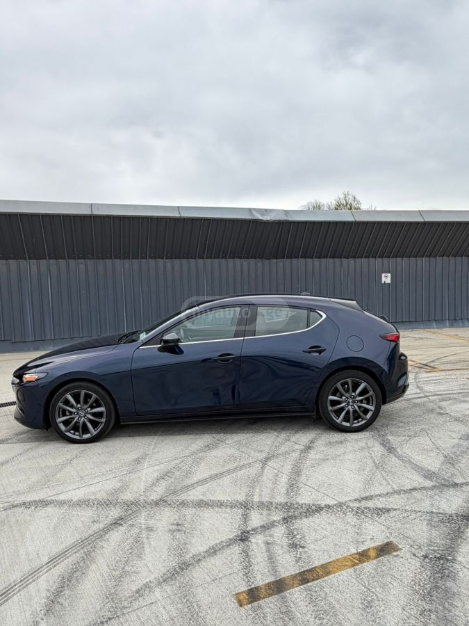 Mazda Mazda 3 - фото 11