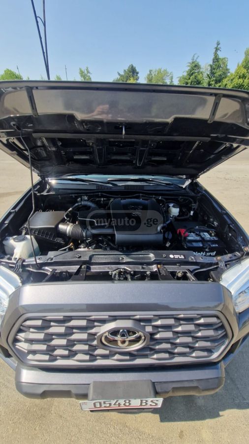 Toyota Tacoma - фото 12