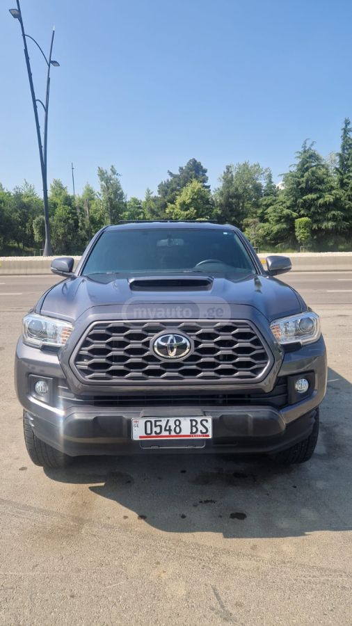 Toyota Tacoma - фото 2