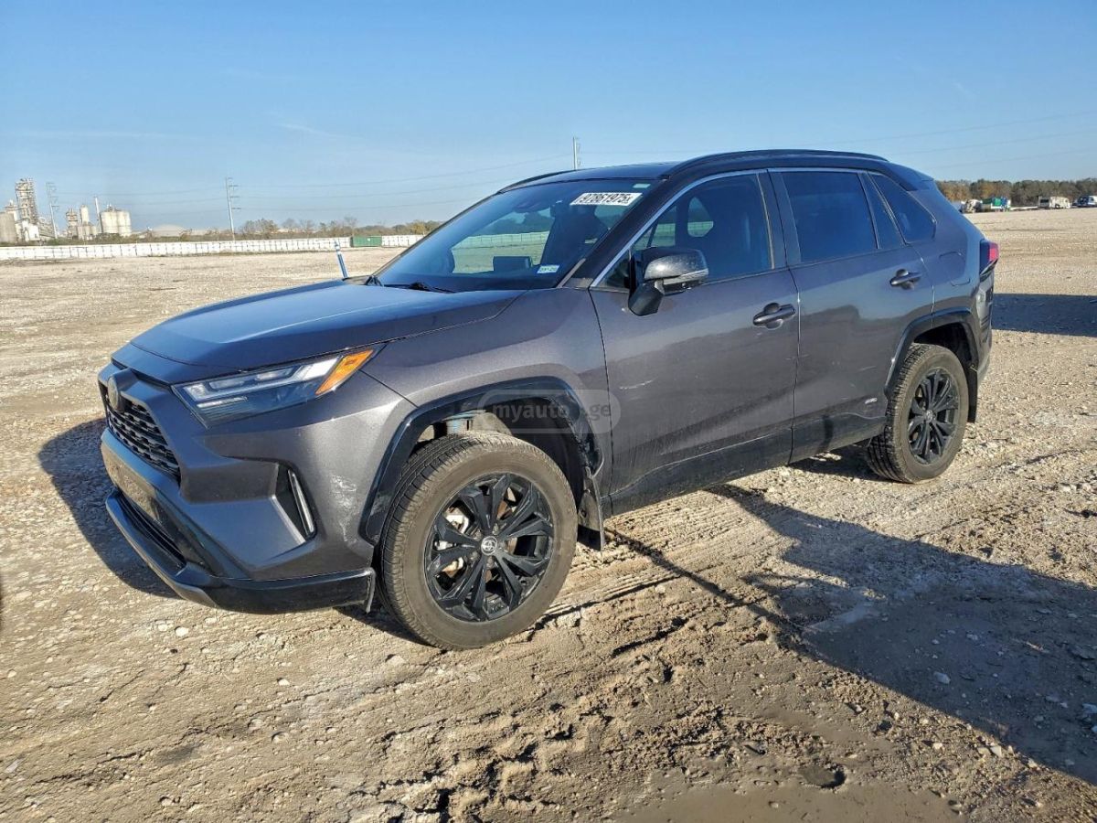 Toyota RAV 4 - фото 1