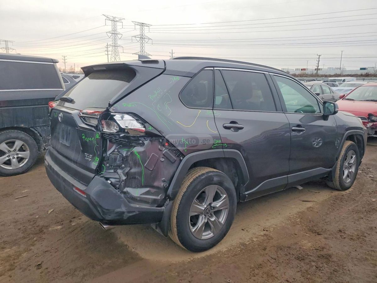 Toyota XLE 4dr All Wheel Drive Automa — миниатюра 3