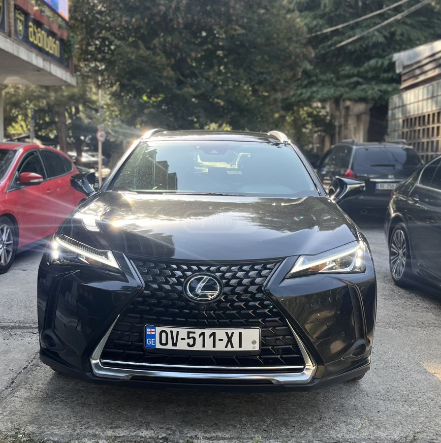Lexus UX 250 h - фото 2