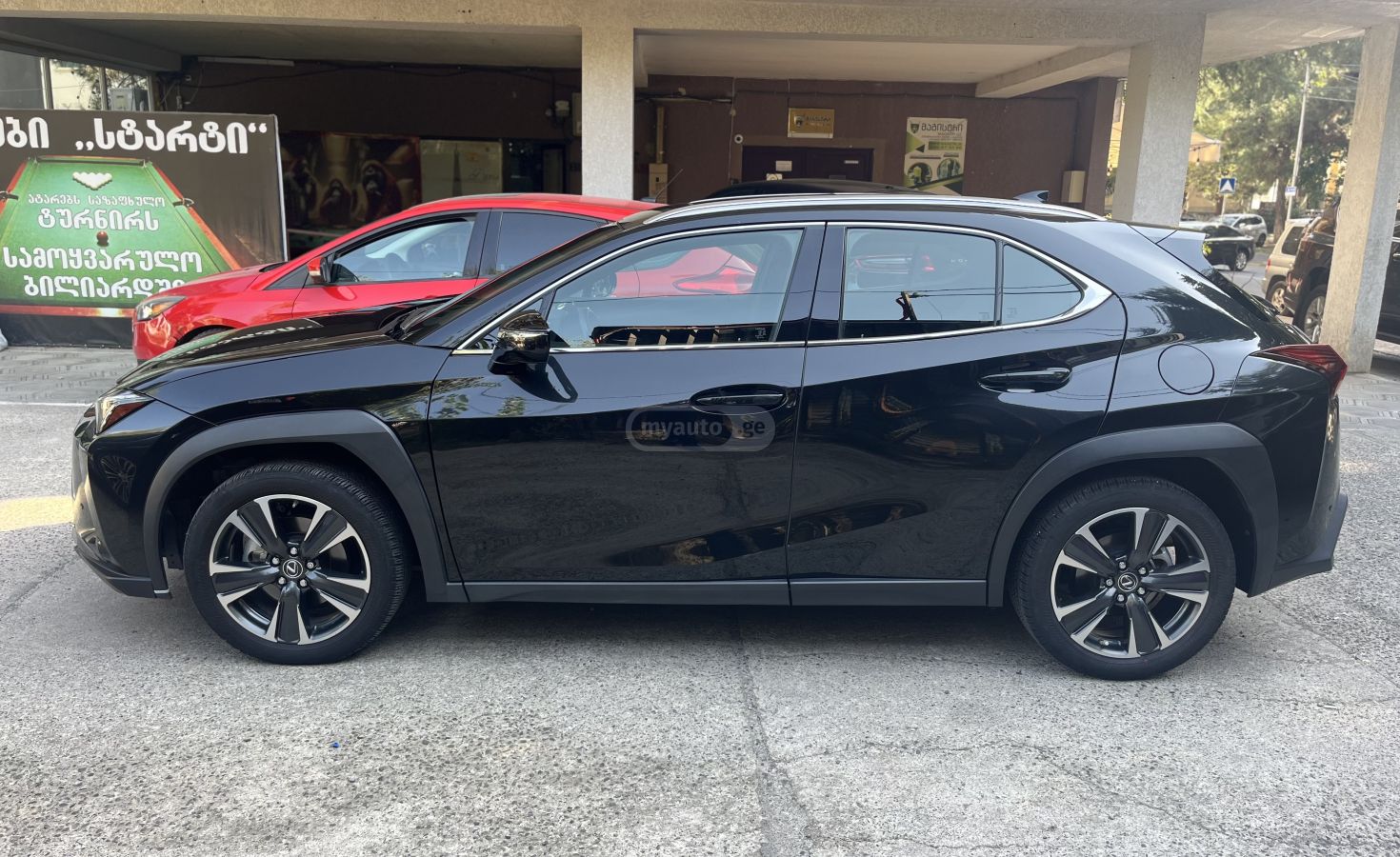 Lexus UX 250 h - фото 5