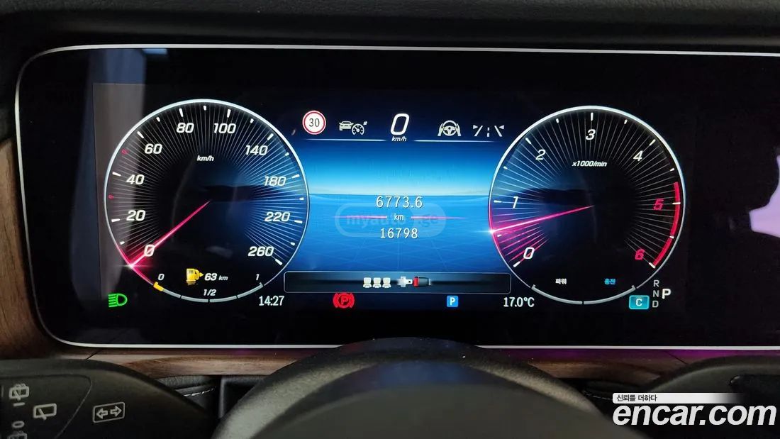 Mercedes-Benz G 65 AMG 2025 — миниатюра 8