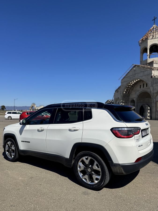 Jeep Compass - фото 3