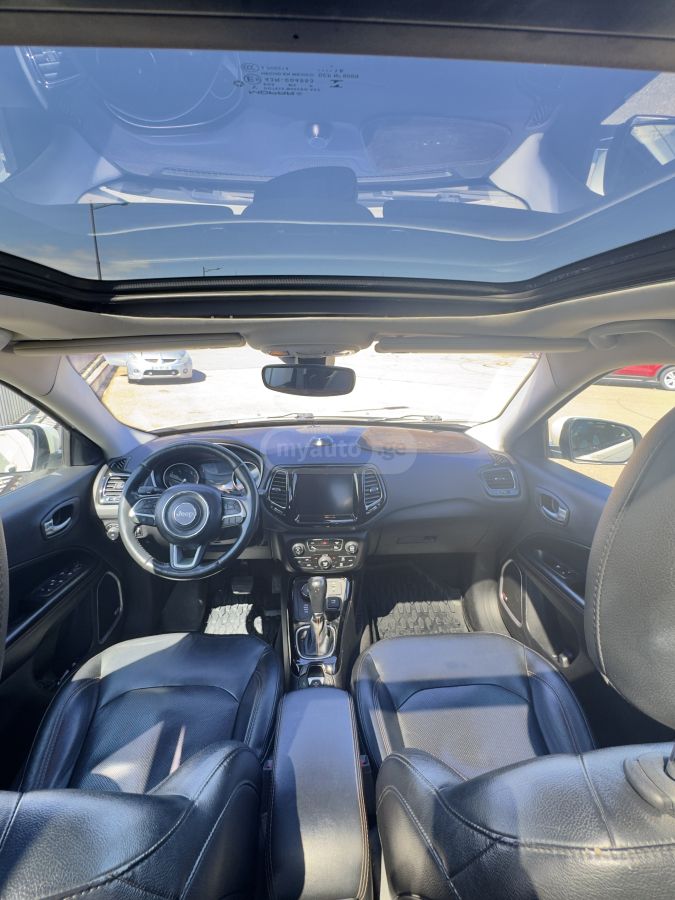 Jeep Compass - фото 7