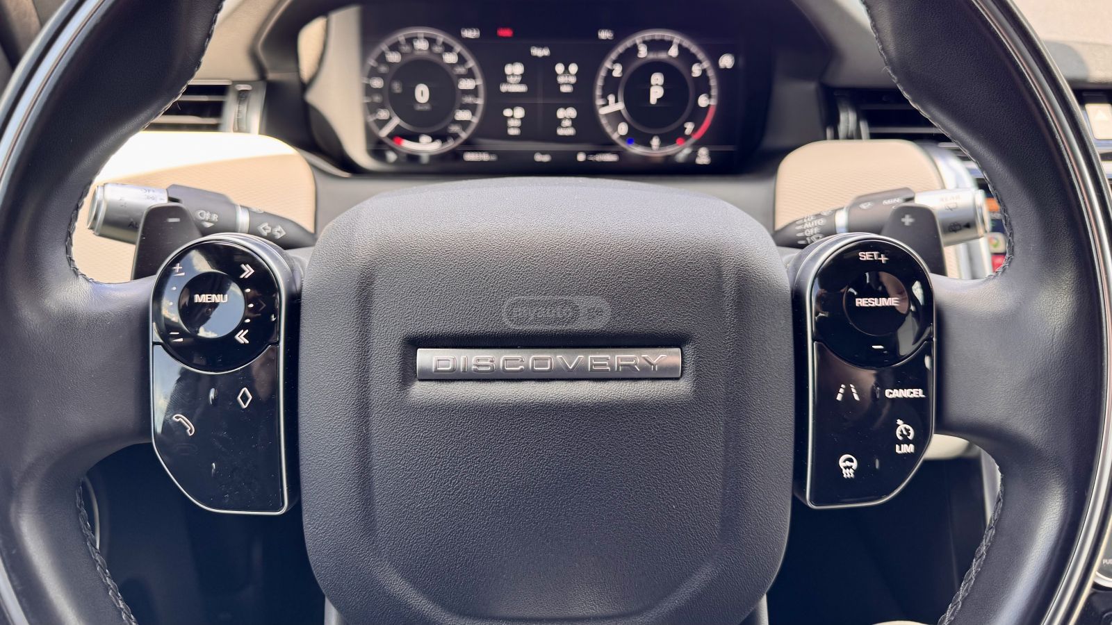 Land Rover Discovery Sport - фото 13