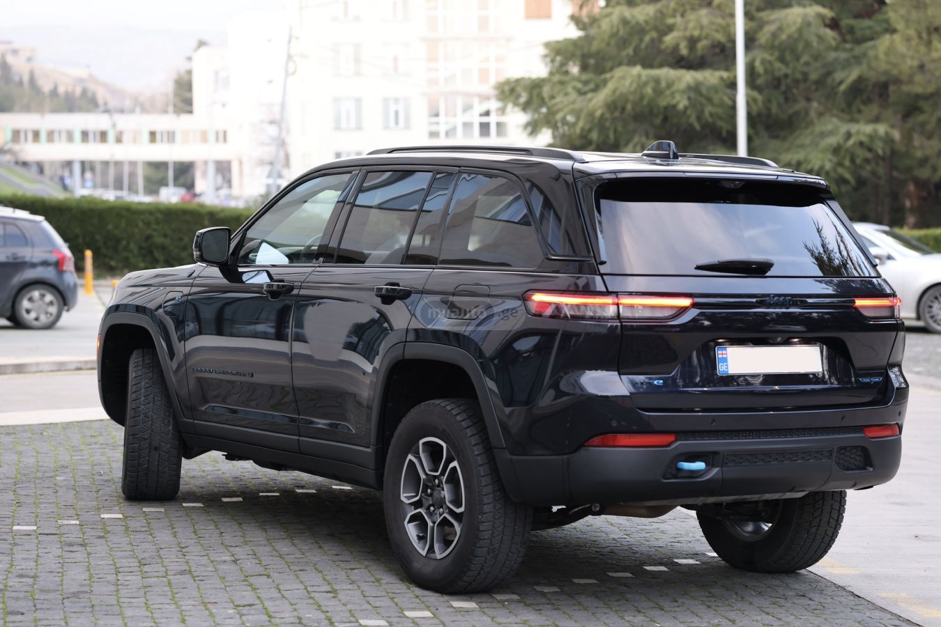 Jeep Trailhawk 4xe Plug-in Hybrid — миниатюра 5