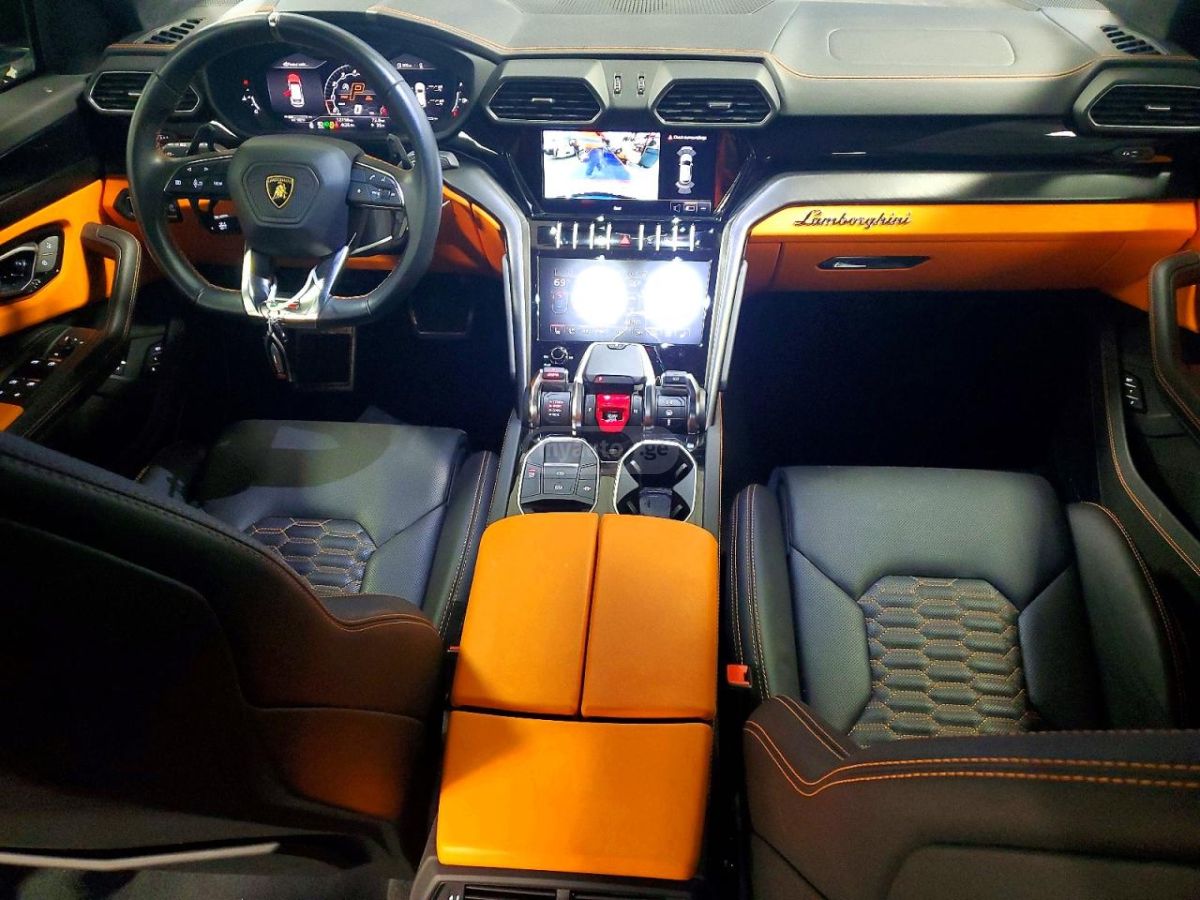 Lamborghini Urus 2022 — миниатюра 8