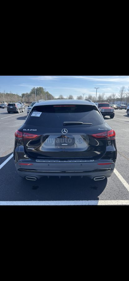 Mercedes-Benz Base GLA 250 4dr All-Wheel Dri — миниатюра 6