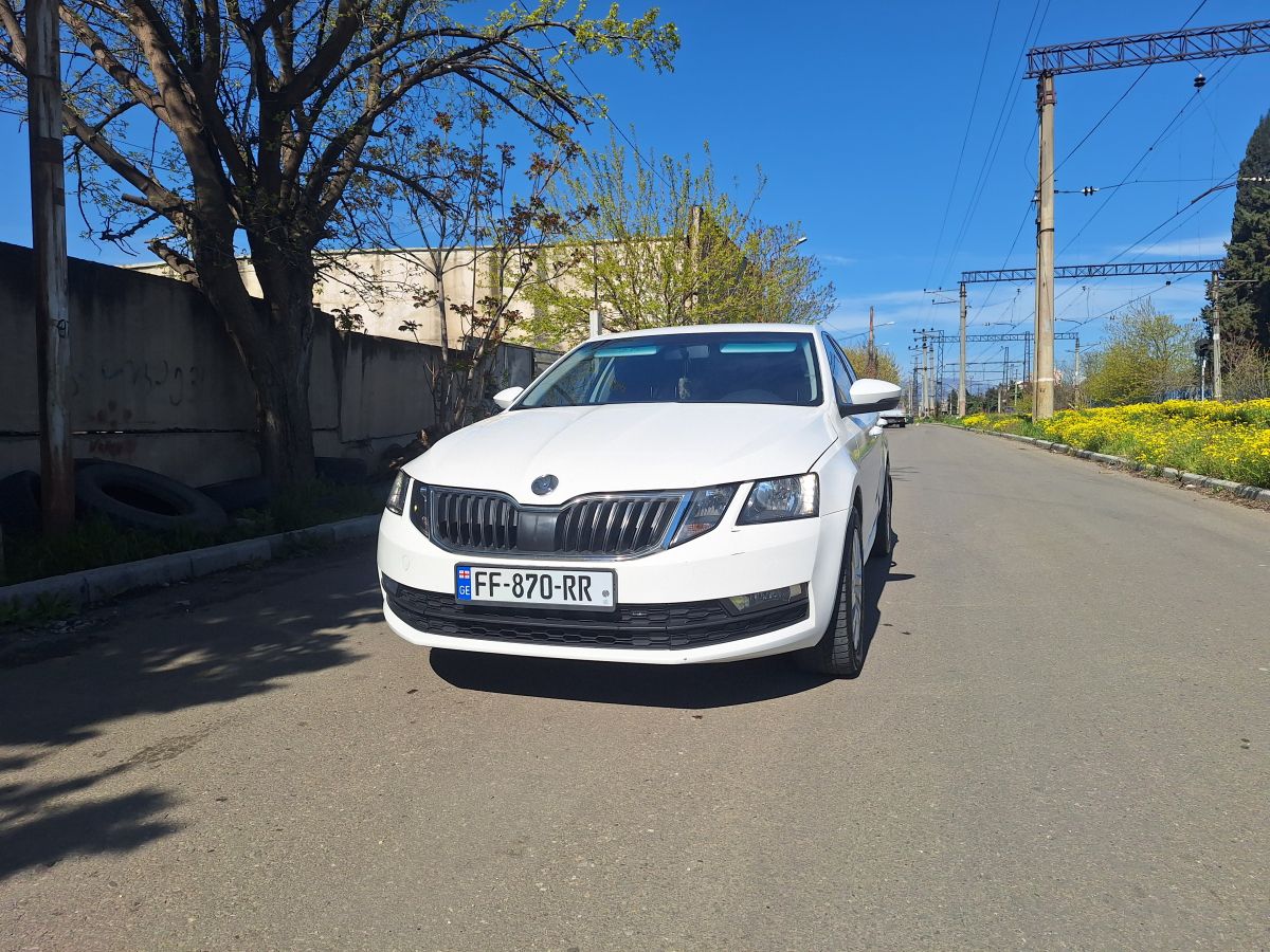 Skoda Octavia - фото 2