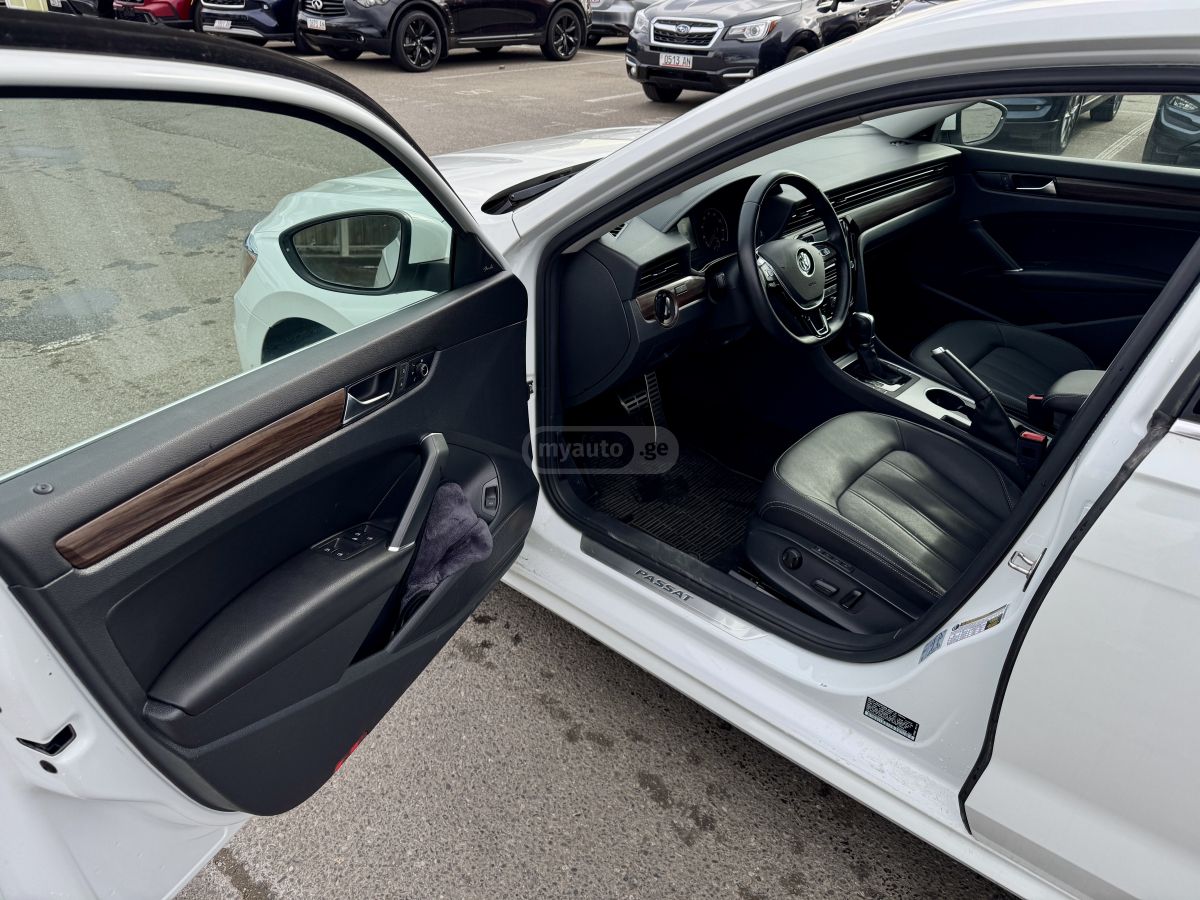 Volkswagen Passat - фото 12