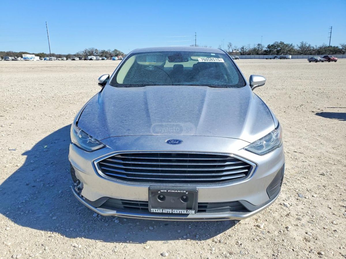 Ford Fusion - фото 5
