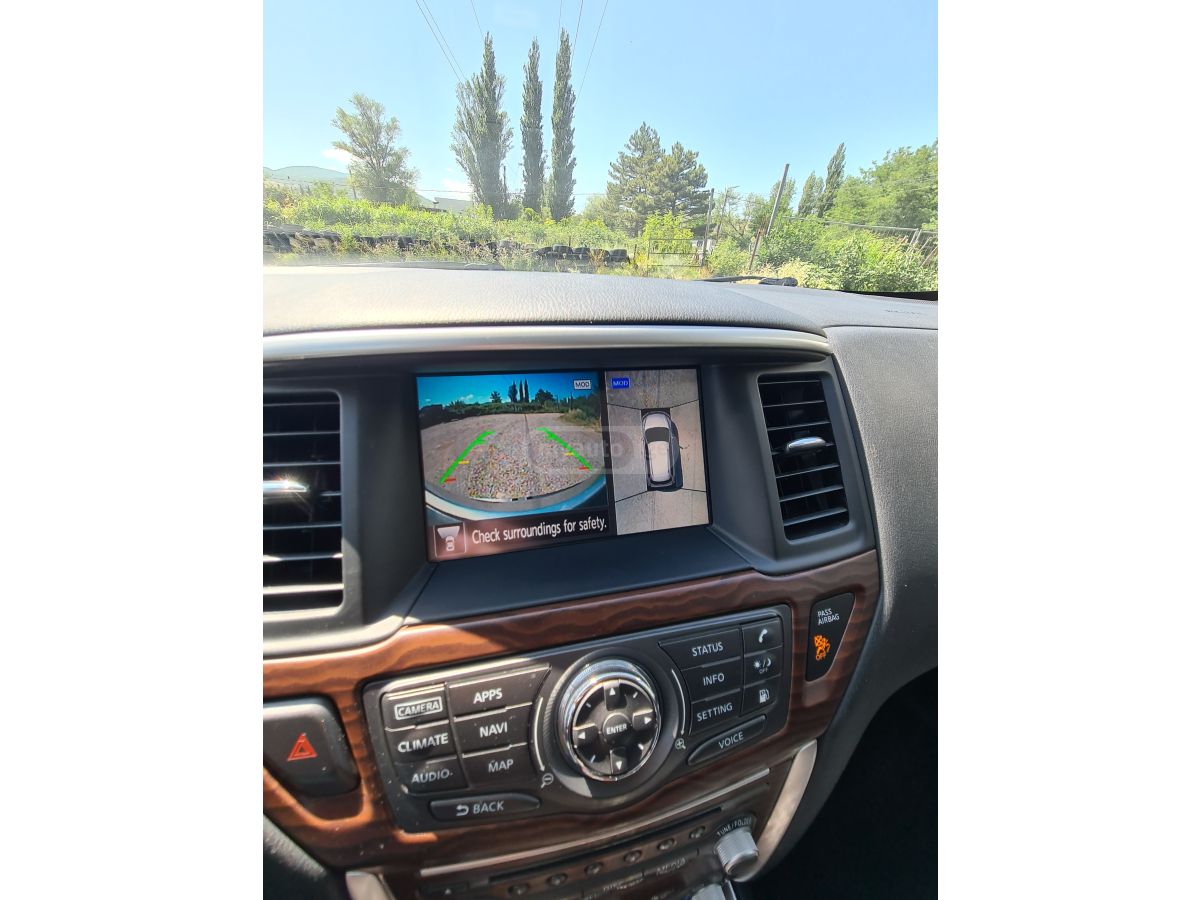 Nissan Pathfinder - фото 11