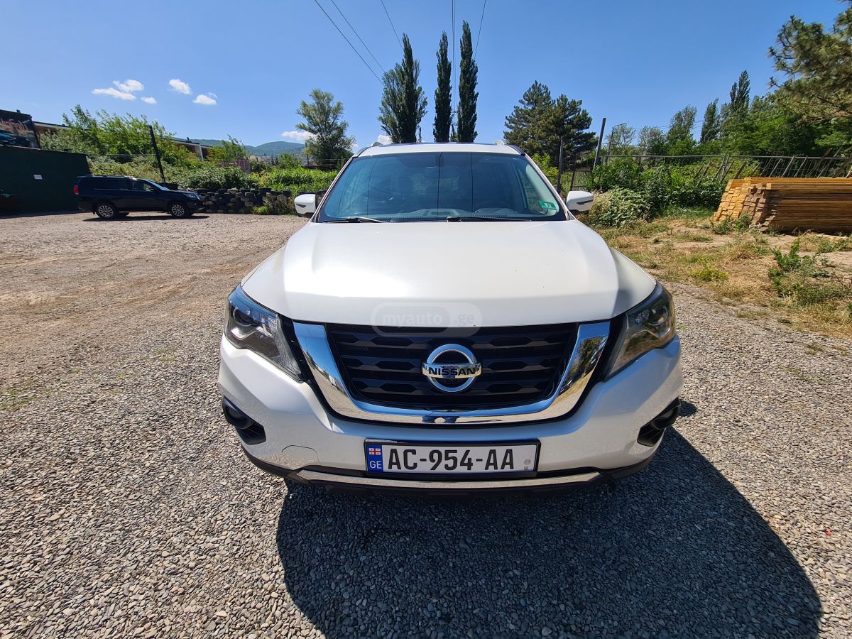 Nissan Pathfinder - фото 3