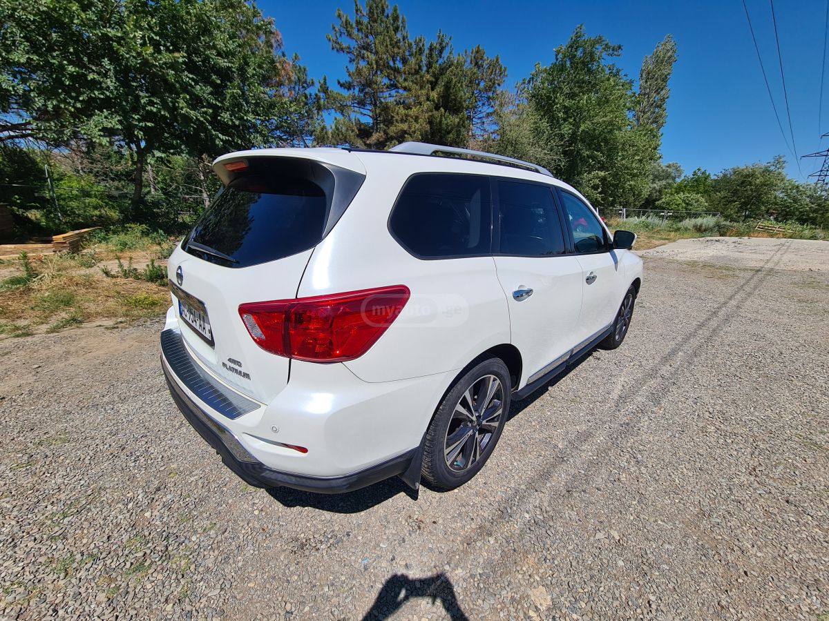 Nissan Pathfinder - фото 5
