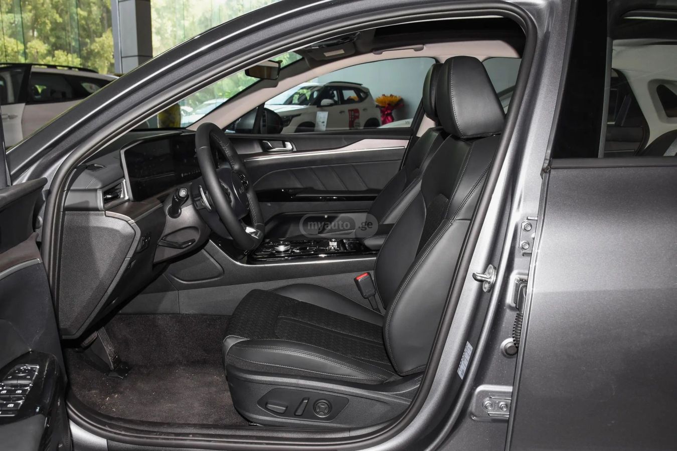 Kia K5 - фото 3