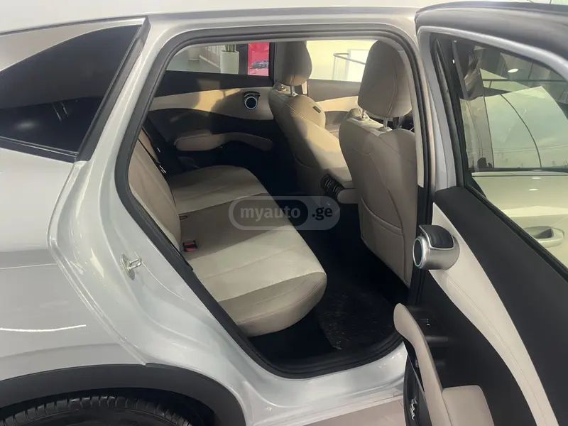 BYD Yuan 2025 — миниатюра 7