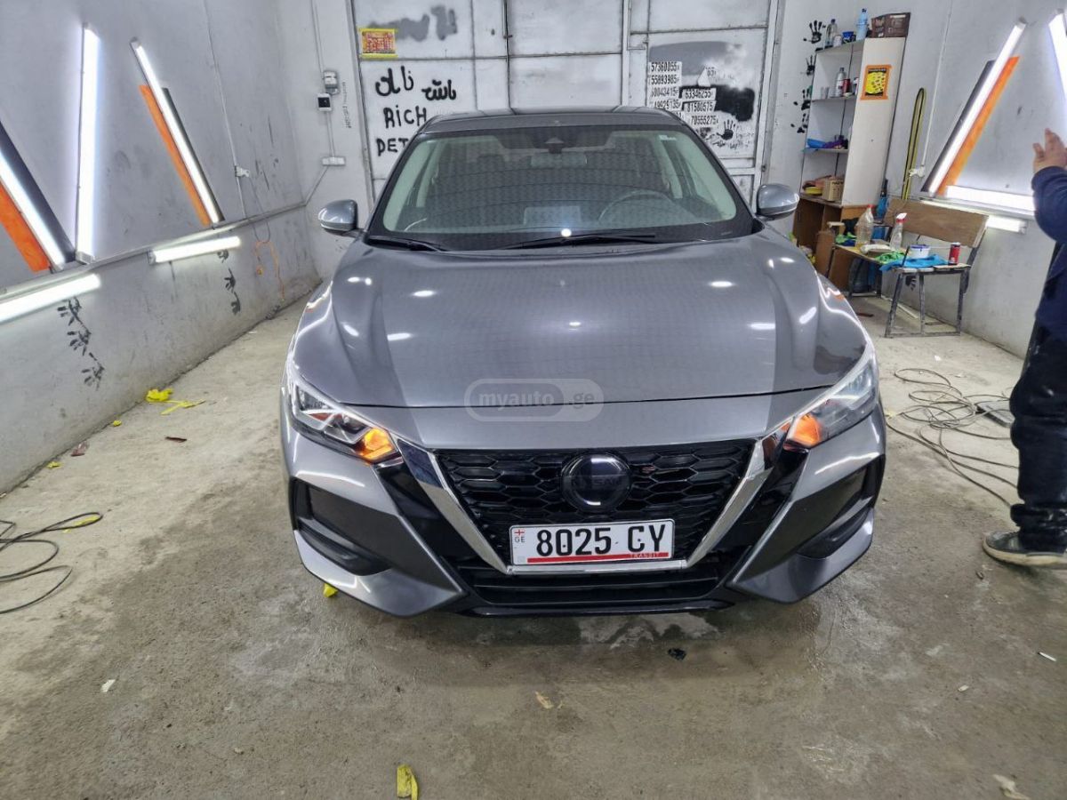 Nissan Sentra - фото 1