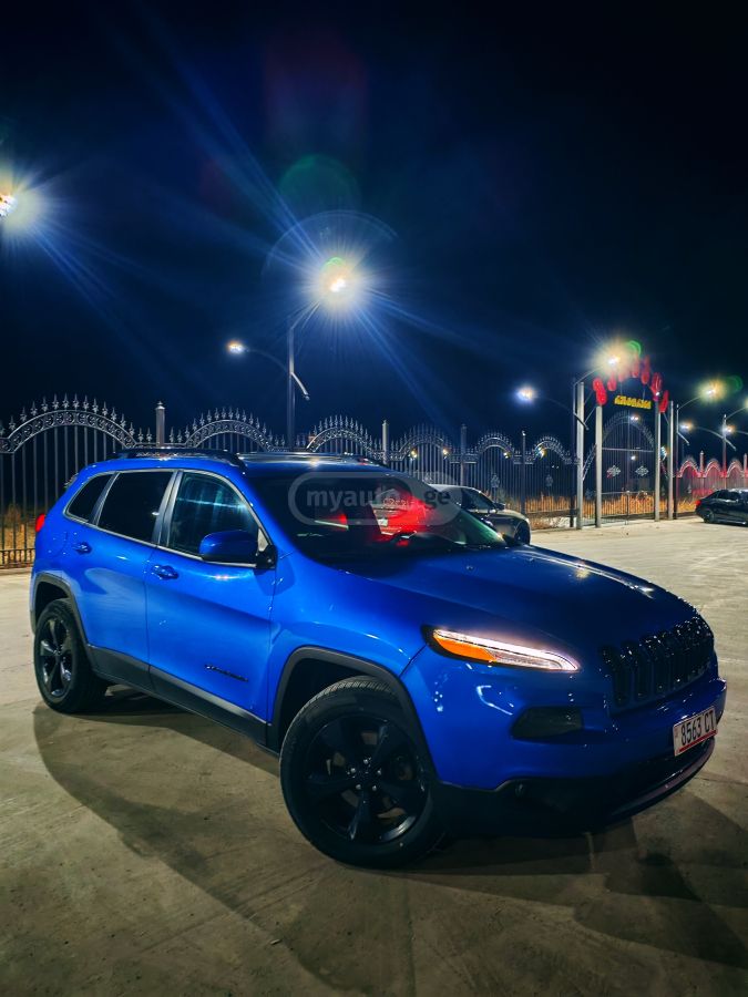 Jeep Cherokee - фото 1