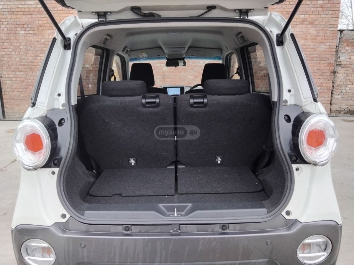 Daihatsu Cast - фото 11