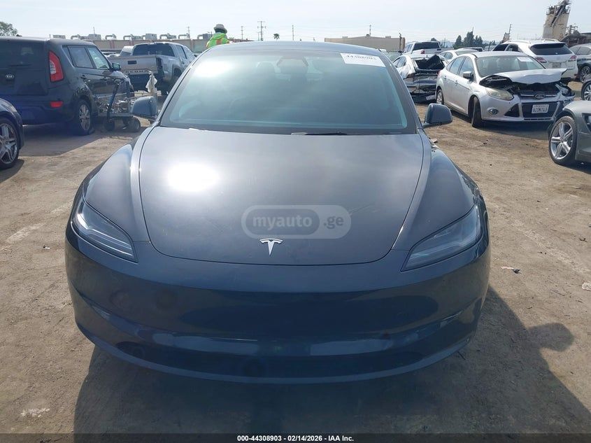 Tesla Model 3 2025 — миниатюра 12