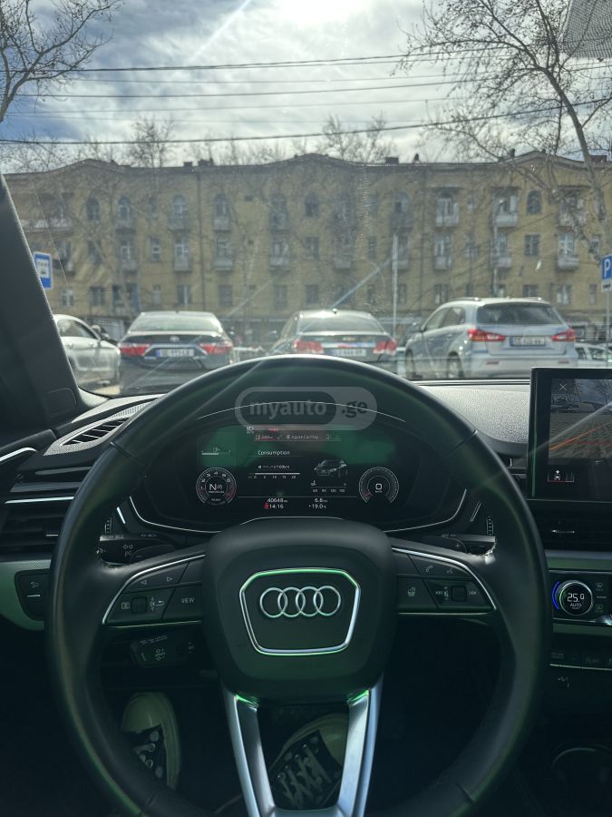 Audi A4 - фото 7