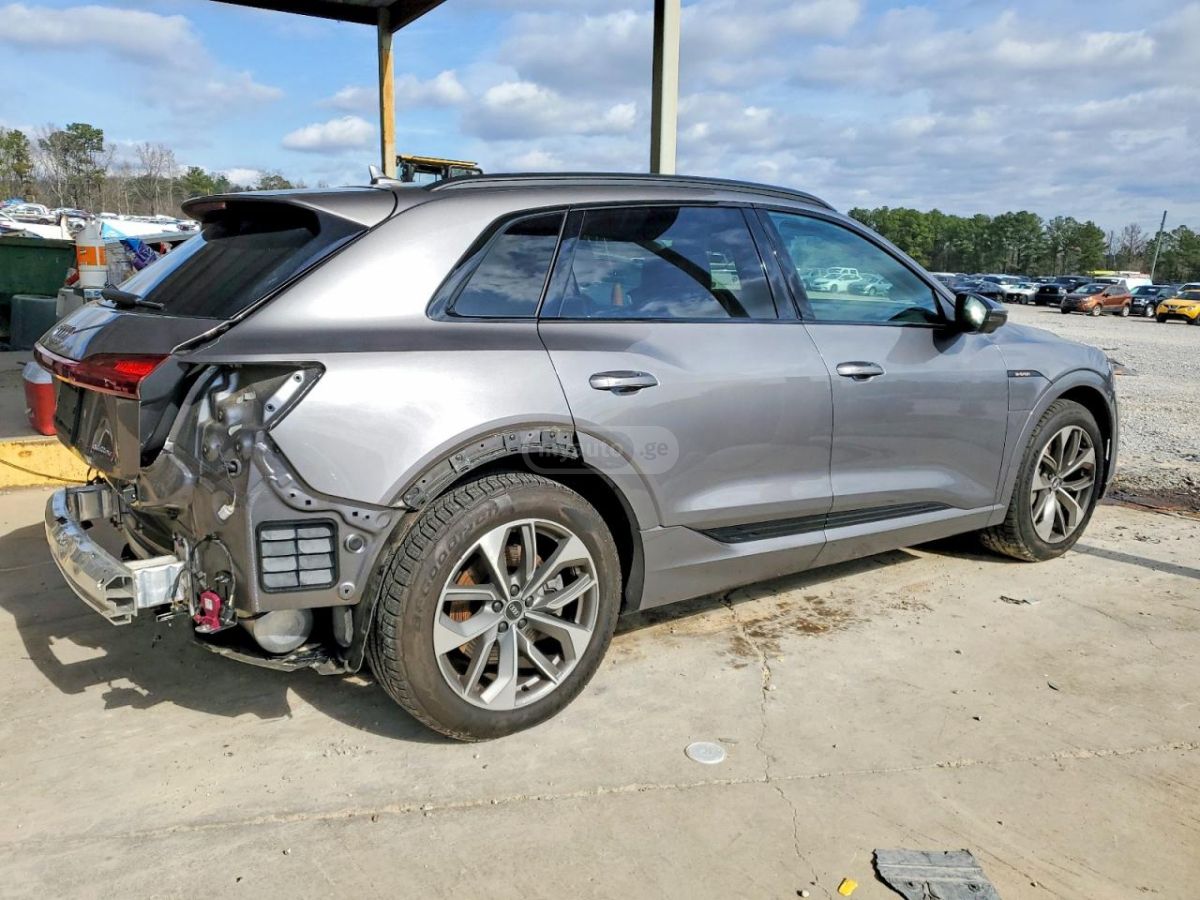 Audi Premium Plus — миниатюра 3