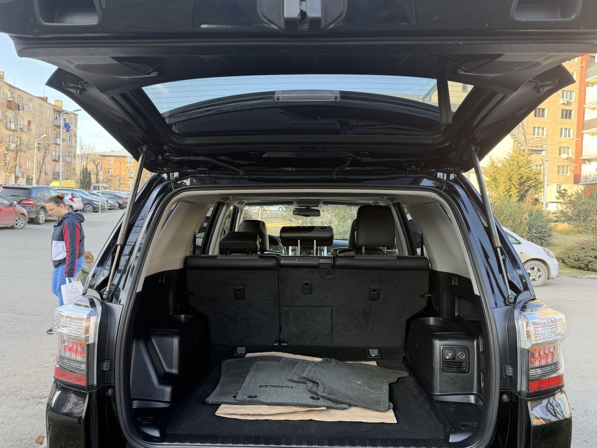 Toyota 4Runner - фото 5