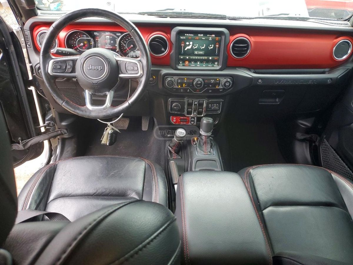 Jeep Wrangler - фото 8